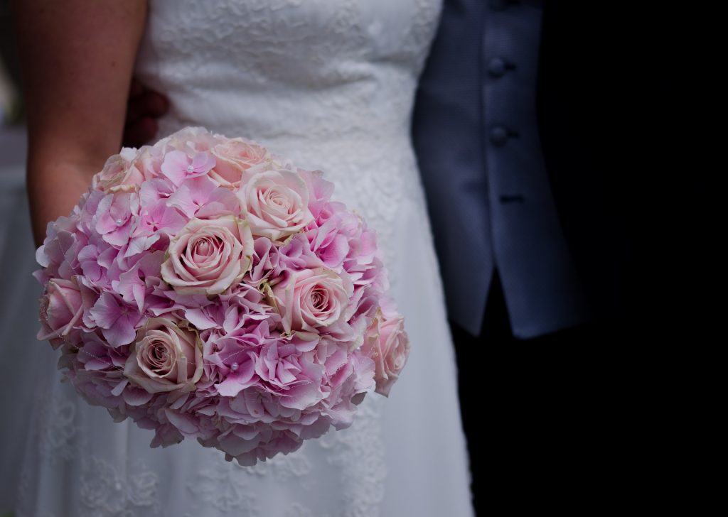 How Much to Tip Wedding Vendors